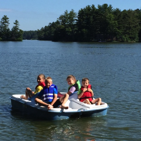 
We also offer a complementary paddle boat, canoes and kayaks for kids and adults.